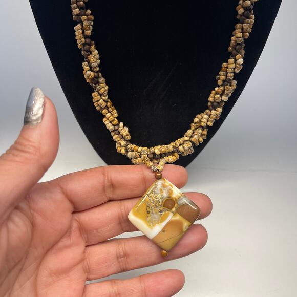 Vintage Semi Precious Braided Stone Necklace Gem Pendant B#6 - Picture 2 of 10